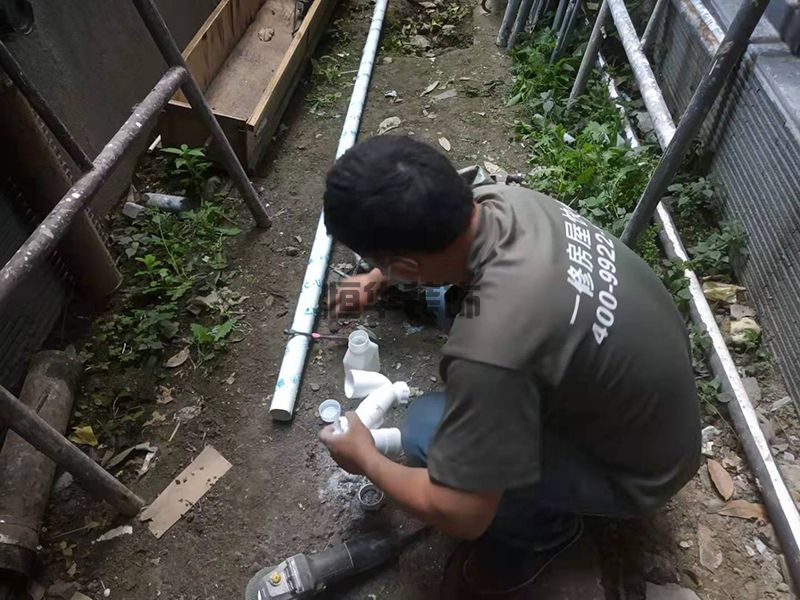 家里水管漏水怎么辦？水管漏水維修小妙招(圖2)