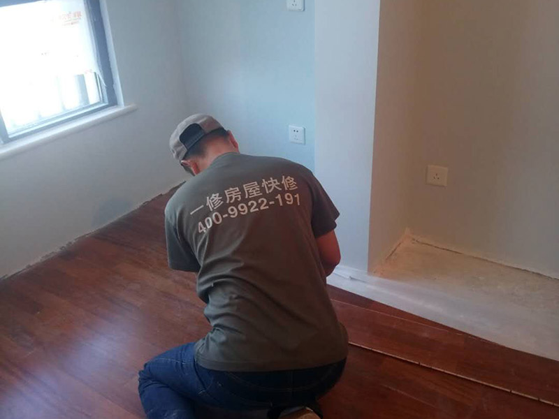 天津南開區地板翻新價格是多少？