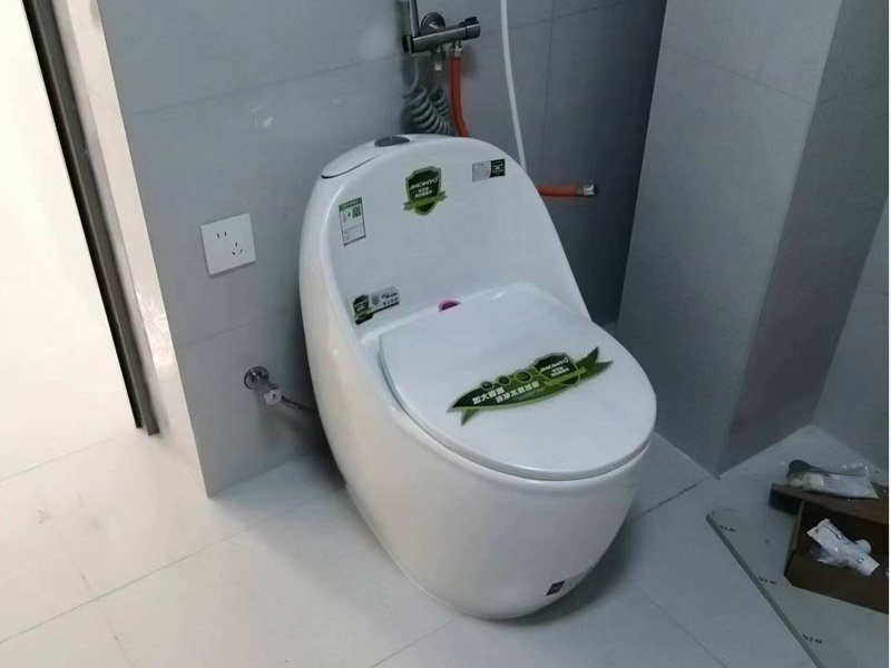 衛(wèi)生間地板磚縫隙滲水咋回事