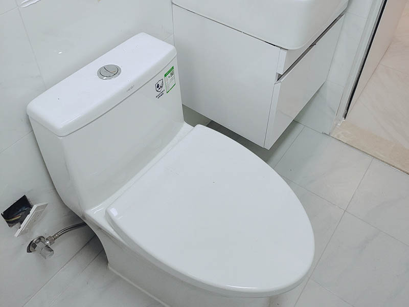 衛(wèi)生間地板磚臟了擦不掉怎么辦