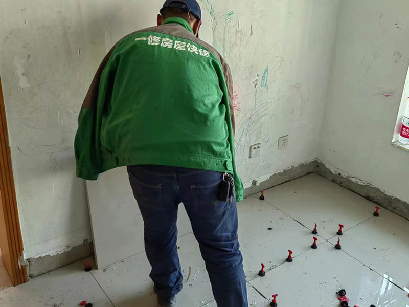 衛(wèi)生間瓷磚縫隙滲水是什么原因