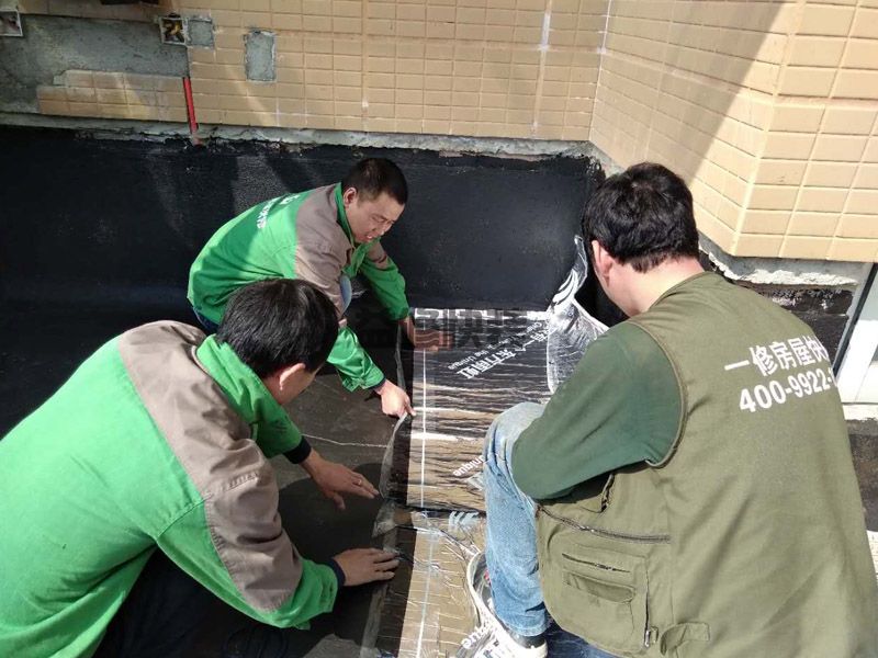 金茂悅東區舊房屋頂防水改造(圖2) 金茂悅東區舊房屋頂防水改造(圖2)