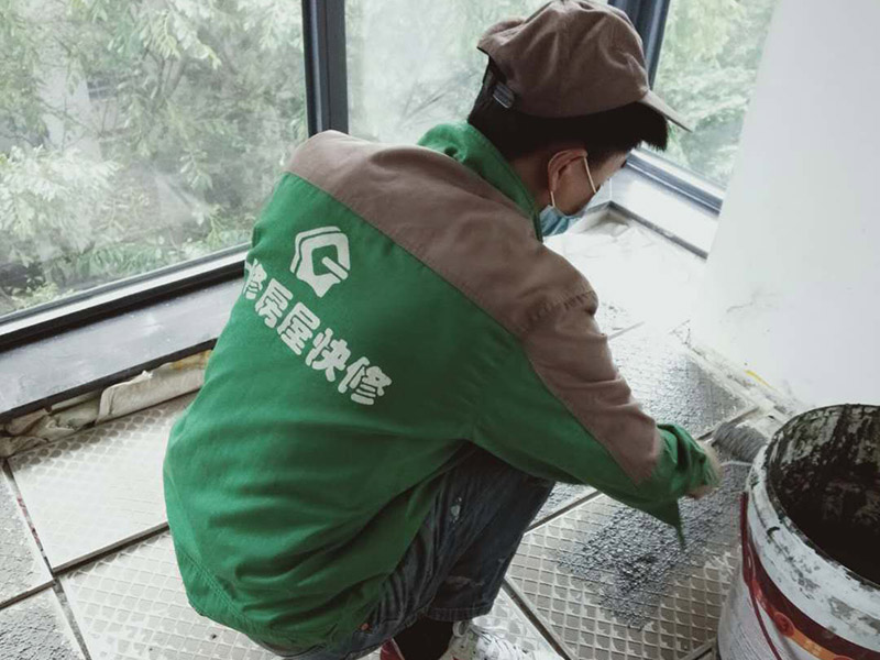 合肥包河區(qū)陽(yáng)臺(tái)貼瓷磚