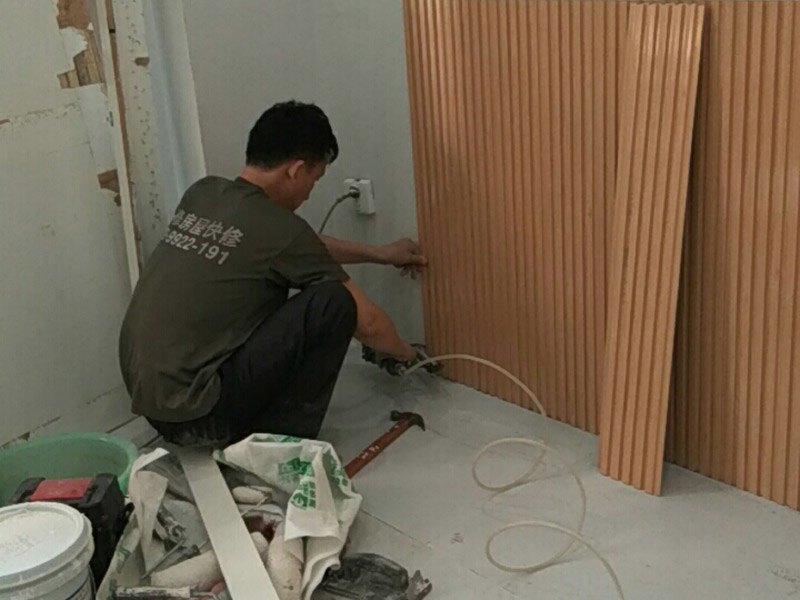 黃岡浠水縣護墻板安裝(圖1)