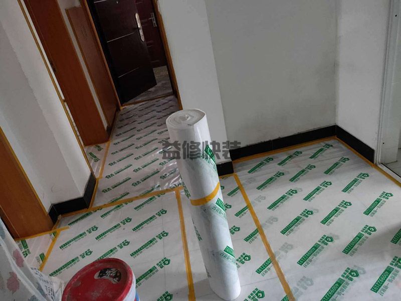 客廳吊頂怎么裝修不會積灰塵,墻面中需要開槽做電線的預(yù)埋工作