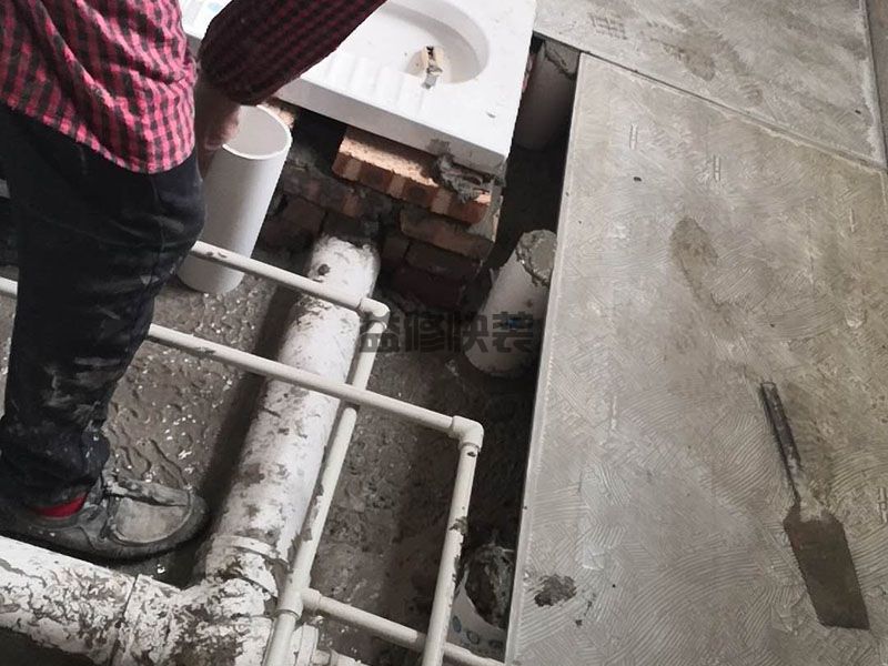鹿泉區衛生間漏水到樓下怎么辦_石家莊鹿泉區廁所漏水維修需要多少錢(圖2)