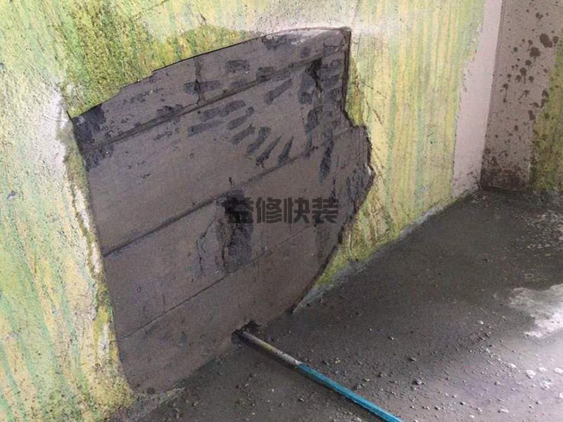 復(fù)式樓兩個陽臺怎么設(shè)計(jì),較為常用的材料有強(qiáng)化木地板(圖1)
