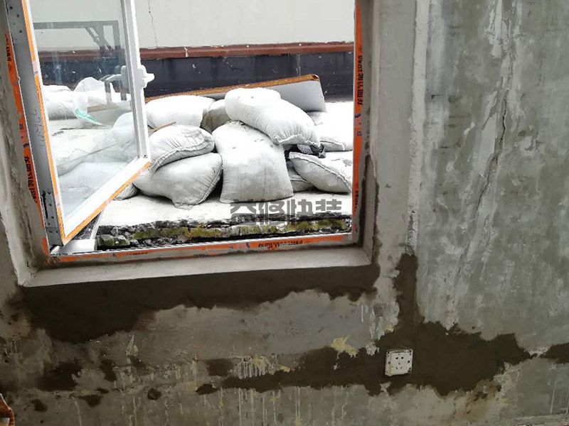 歐式裝修陽臺用什么磚,地板可以采用石材進行鋪設(shè)(圖3)