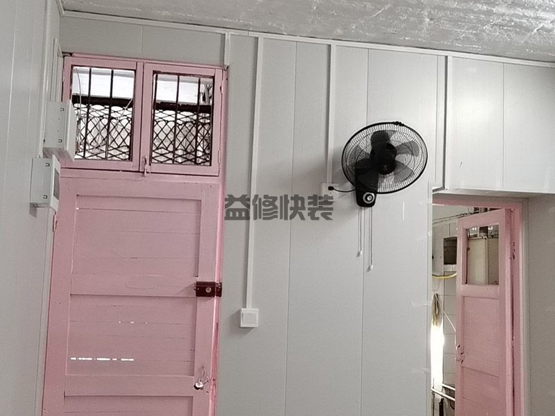 衣柜推拉門磨衣服怎么辦,用棉簽涂到滑軌內的滾珠上(圖1)