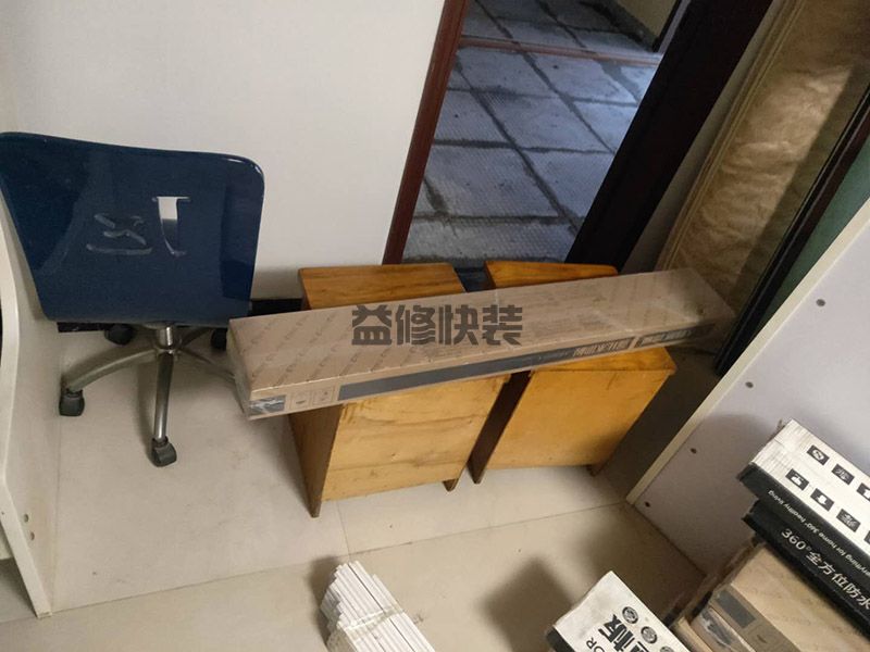 贛州章貢區陽臺地板鋪貼維修,客廳改造,門窗安裝(圖3) 贛州章貢區陽臺地板鋪貼維修,客廳改造,門窗安裝(圖3)