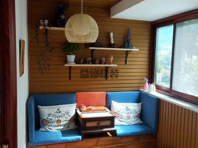 眉山東坡區(qū)陽臺(tái)改造前后,客廳改造,門窗安裝(圖1)