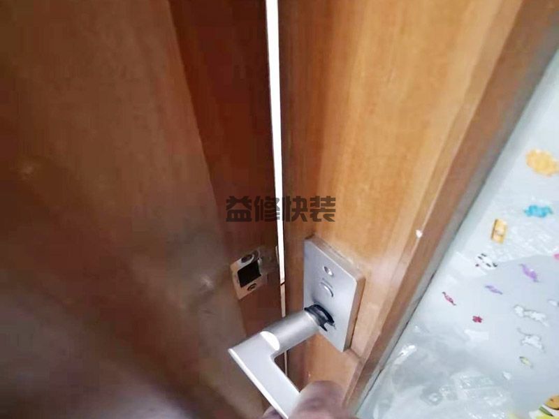 木門維修快速上門_木門維修安裝哪家好_木門維修安裝公司如何收費(圖1)