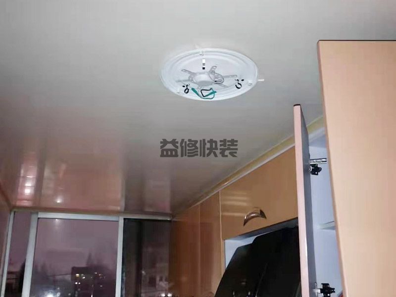平頂山燈具維修的方式_平頂山燈具維修一個(gè)多少錢(qián)_平頂山燈具維修的方法(圖2)