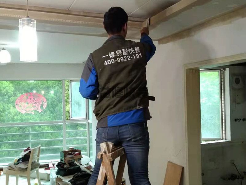 白墻掉皮是什么原因造成的？裝修師傅告訴你白墻掉皮怎么補救(圖4)