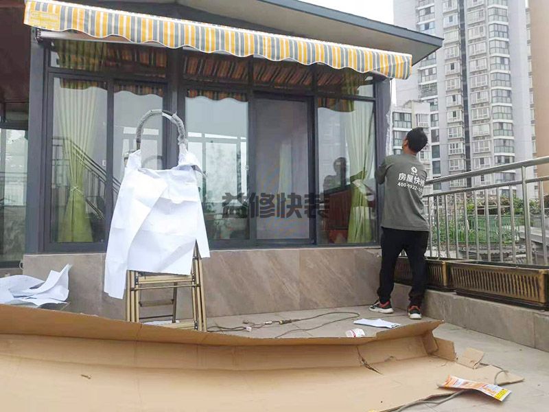 周口扶溝縣露臺雨棚安裝,水電改造,局部裝修(圖3) 周口扶溝縣露臺雨棚安裝,水電改造,局部裝修(圖3)