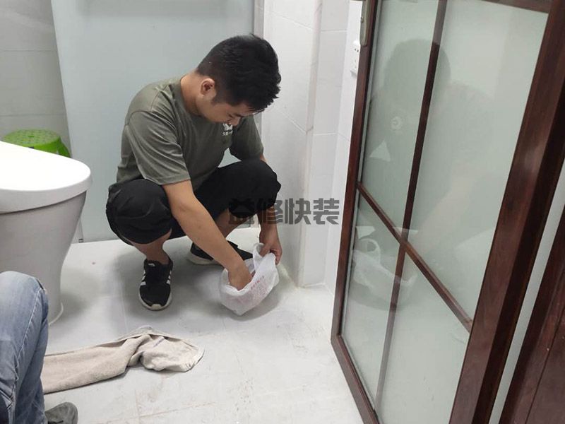 株洲坐便器安裝之前應(yīng)該如何確認(rèn)尺寸(圖1)