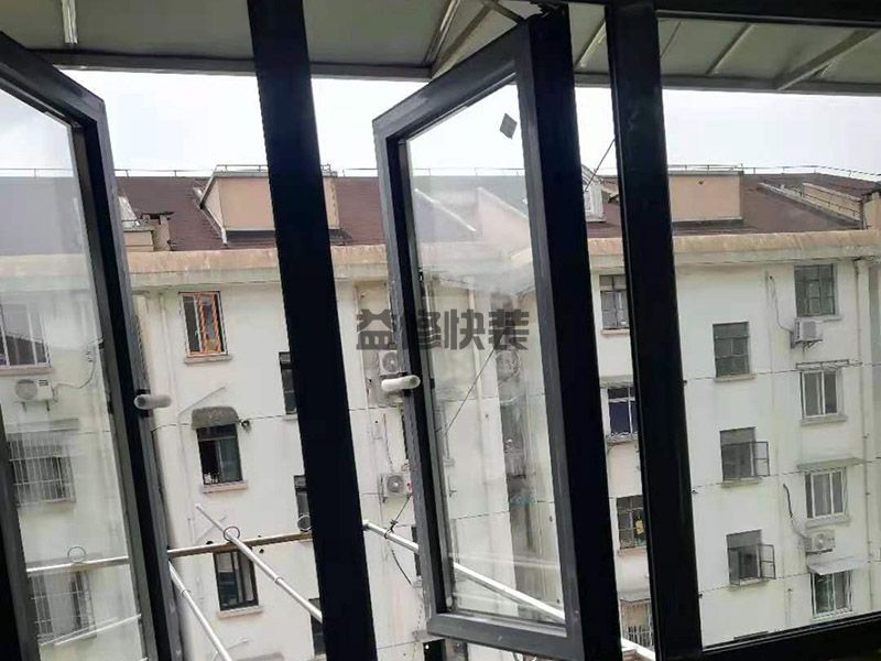 雨季，窗戶為何頻頻滲水？屋頂窗戶漏水維修方法介紹(圖2)